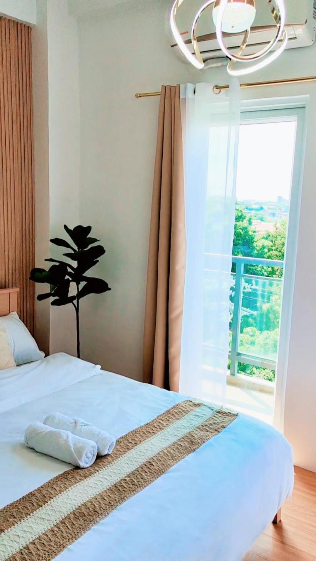 Paradise Realm Condotel Paranaque City Exterior photo