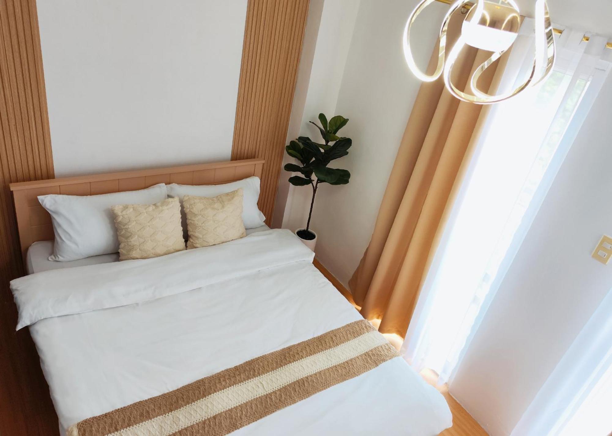 Paradise Realm Condotel Paranaque City Exterior photo